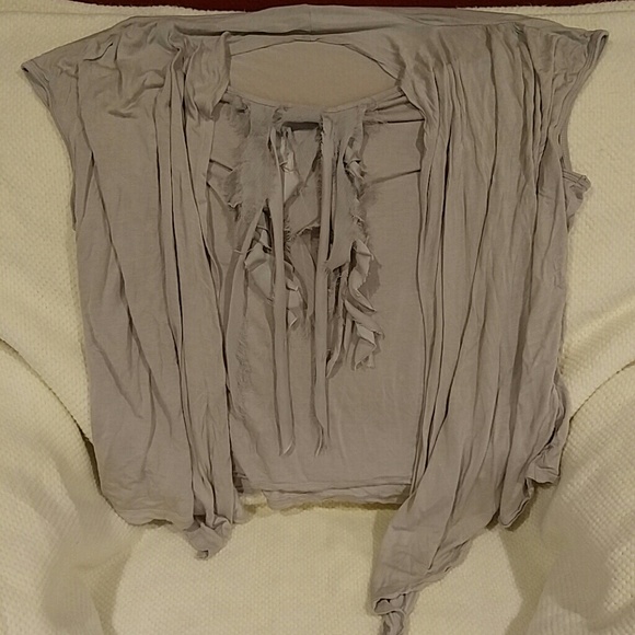 Cream Top - Picture 1 of 5